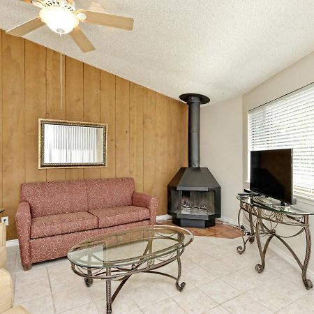Lake Travis Bungalow Casita Golden Rod #2 เลคเวย์ ภายนอก รูปภาพ
